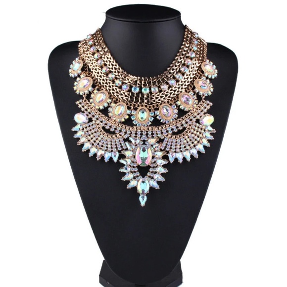 Gorgeous Crystal 2 Tier Statement Bib Necklace - Picture 2 of 6